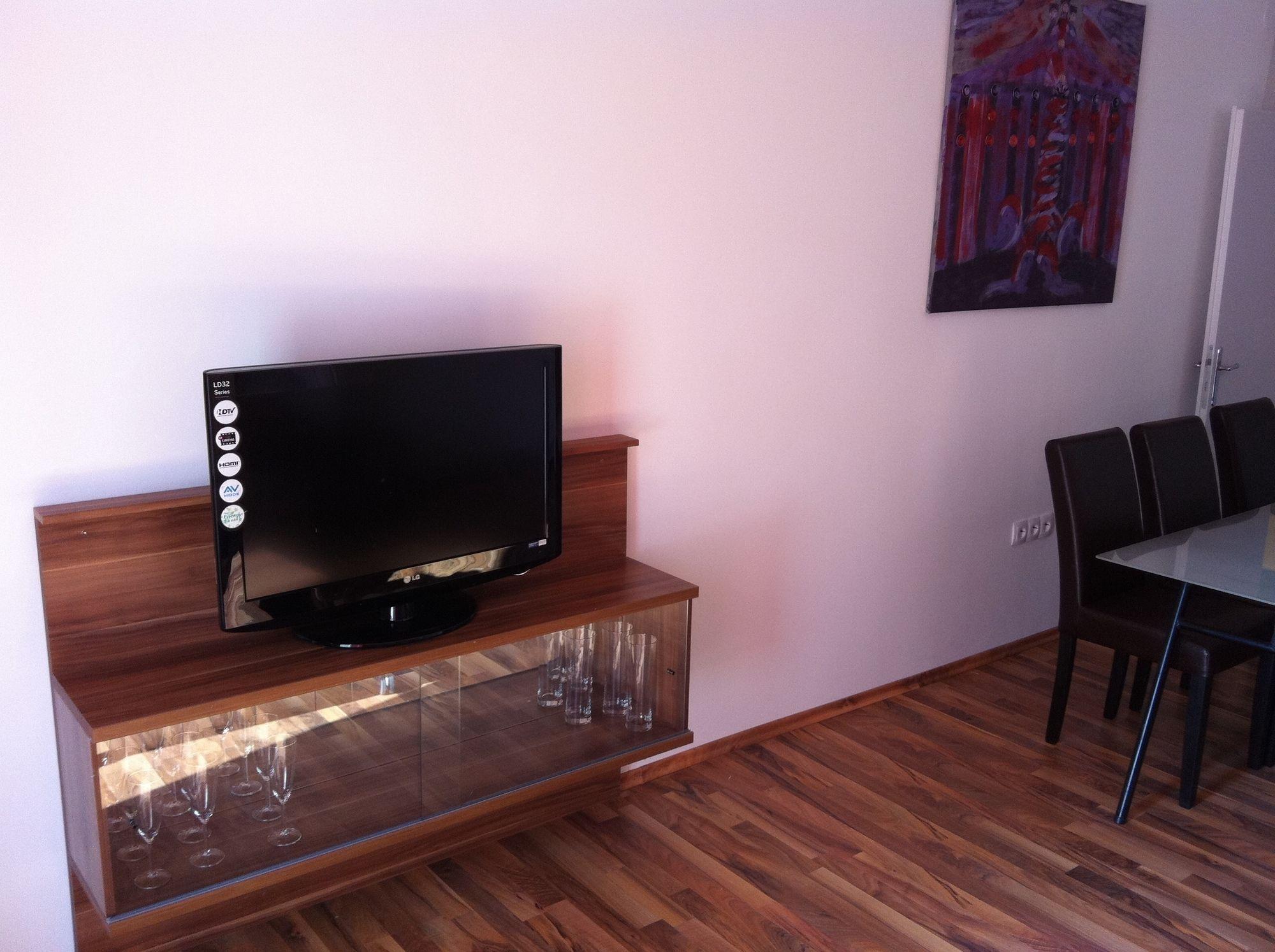 Govienna - Messe Wien Apartment Zewnętrze zdjęcie